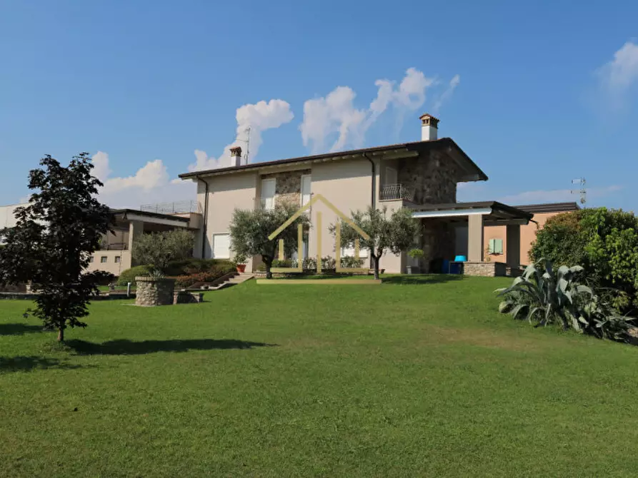 Immagine 2 di Villa in vendita  in Via Mantova Vecchia a Castiglione Delle Stiviere