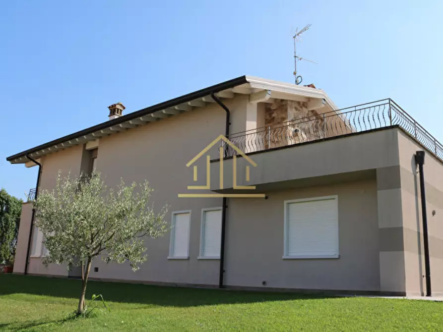 Immagine 11 di Villa in vendita  in Via Mantova Vecchia a Castiglione Delle Stiviere