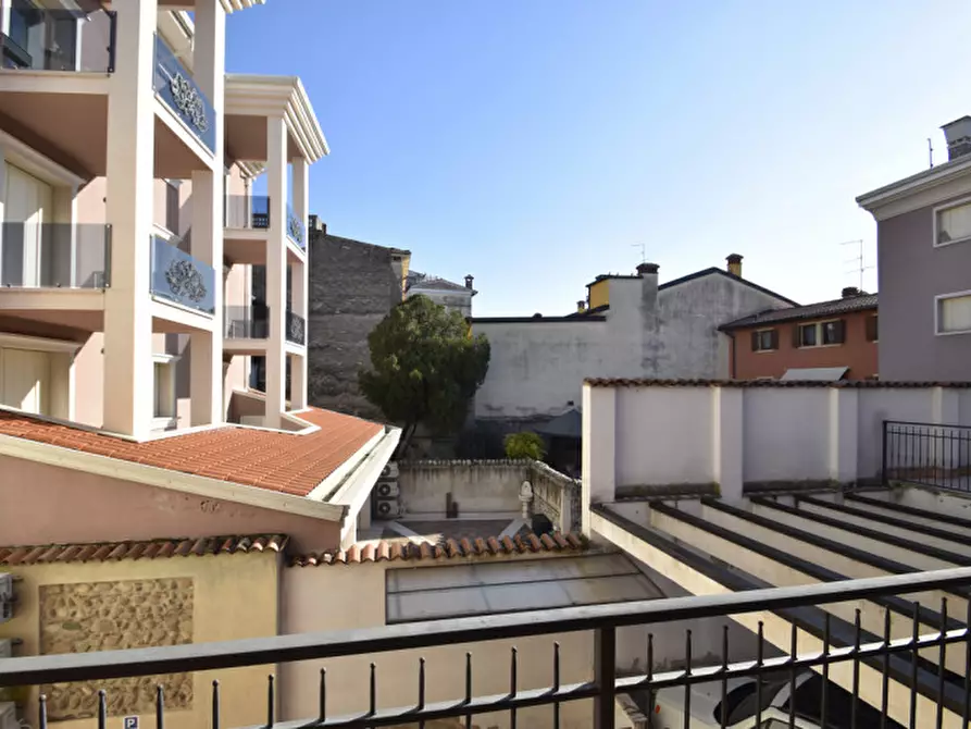 Immagine 5 di Appartamento in vendita  in Corso Giuseppe Mazzini 25 a Bussolengo