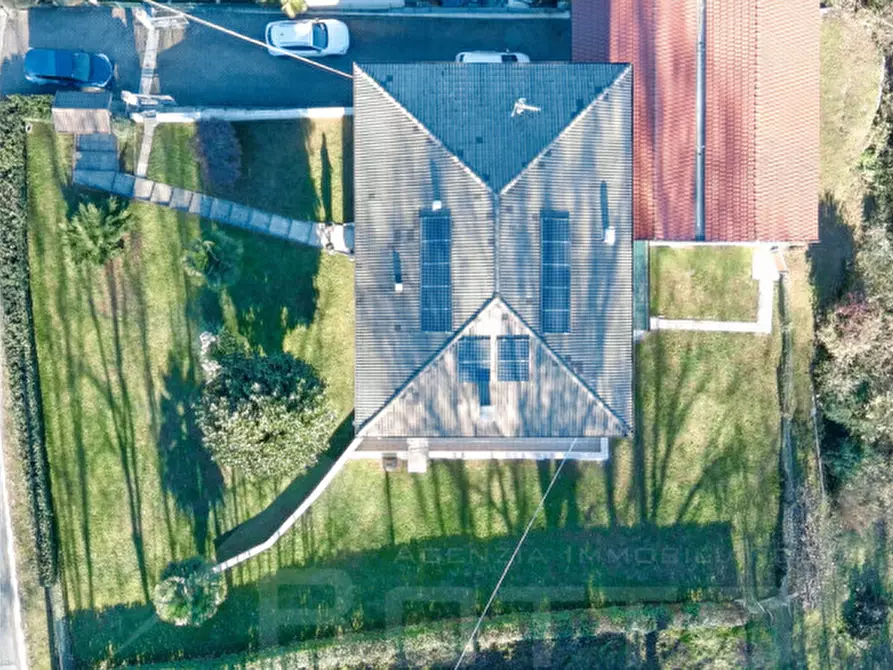 Immagine 2 di Villa in vendita  in via per gargallo 5 a Gozzano