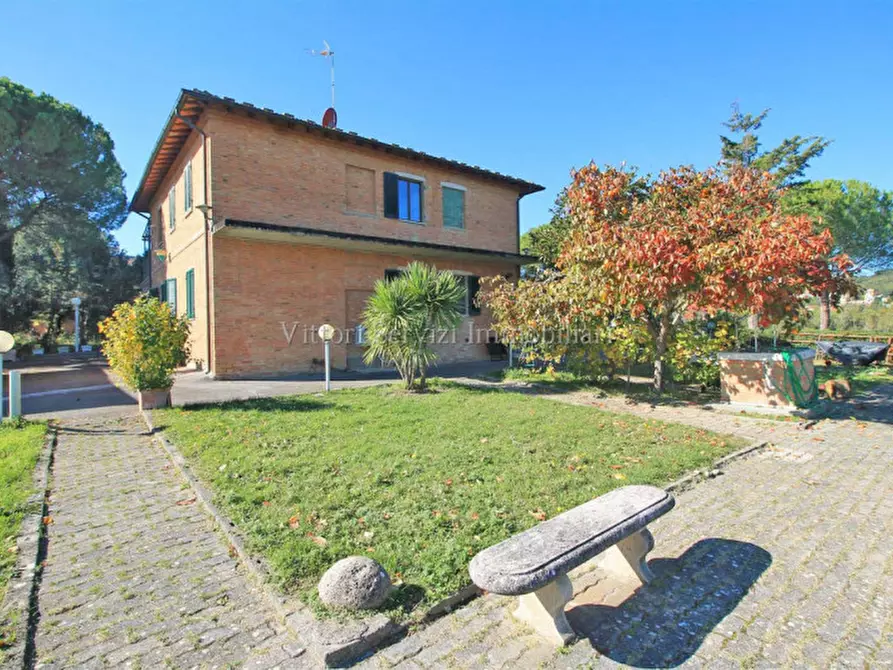 Immagine 3 di Villa in vendita  in Via Giuseppe Verdi a Chianciano Terme