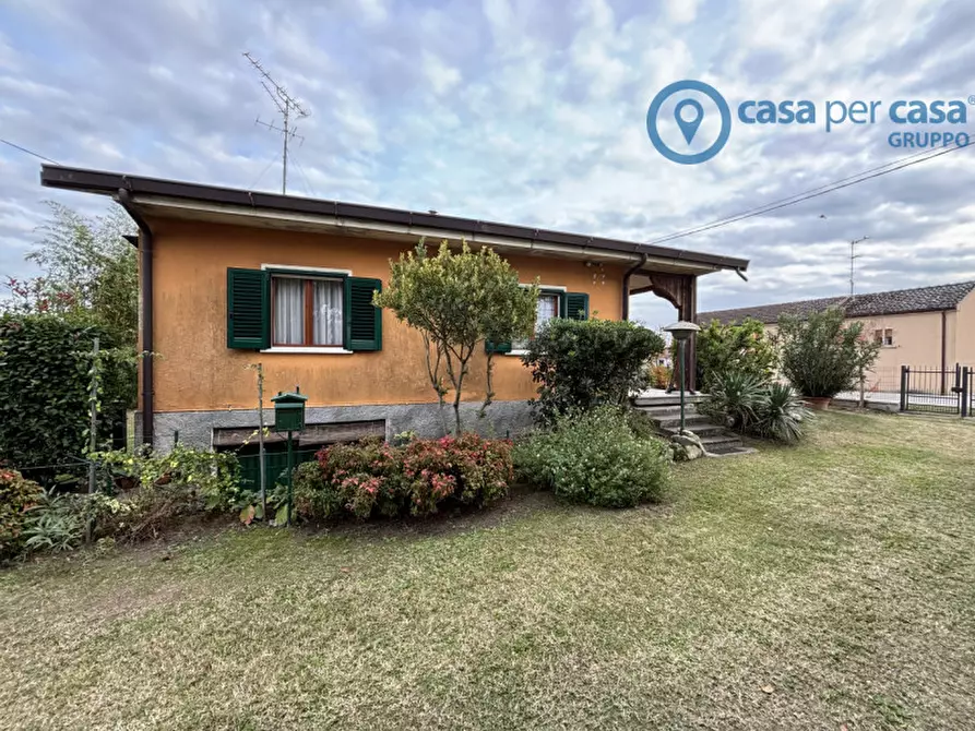 Immagine 5 di Casa indipendente in vendita  a Frassinelle Polesine