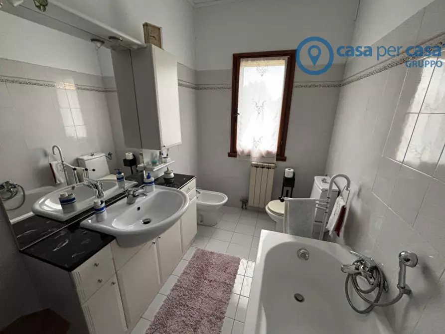 Immagine 11 di Casa indipendente in vendita  a Frassinelle Polesine