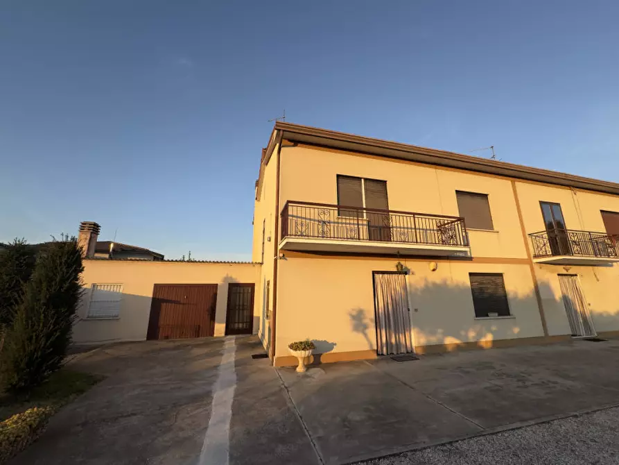 Immagine 1 di Casa bifamiliare in vendita  in Via Vittorio a Ponso