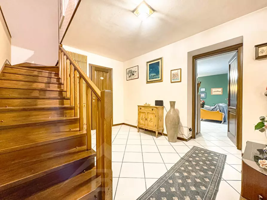 Immagine 10 di Villetta a schiera in vendita  in via regina villa 33 a Gozzano