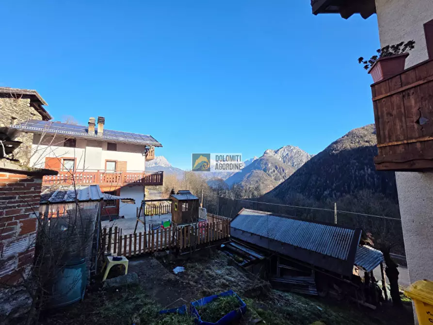 Immagine 3 di Appartamento in vendita  in Località Angoletta a Rivamonte Agordino