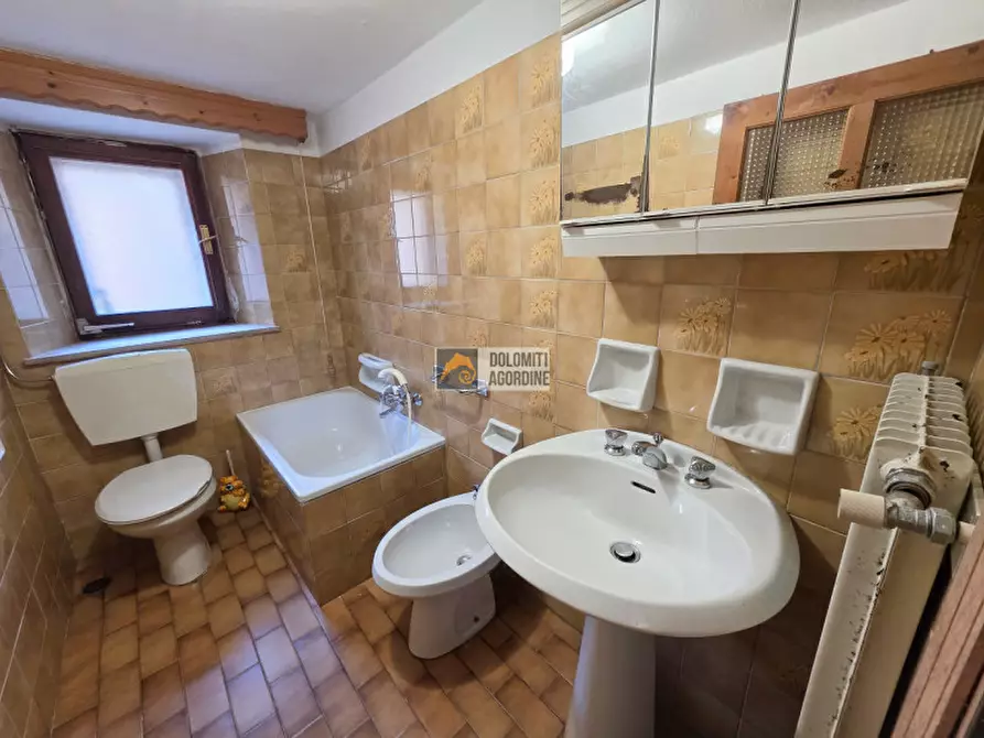 Immagine 14 di Appartamento in vendita  in Località Angoletta a Rivamonte Agordino