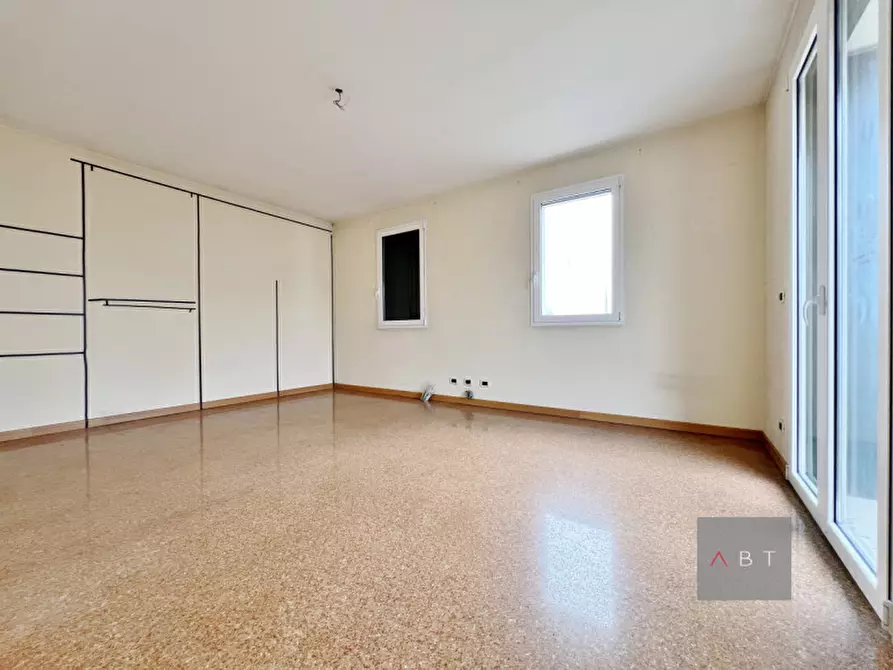 Immagine 14 di Casa trifamiliare in vendita  a Padova