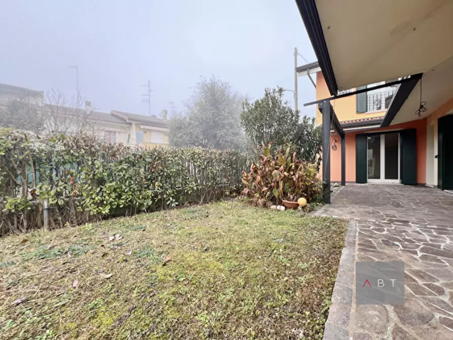 Immagine 25 di Casa trifamiliare in vendita  a Padova