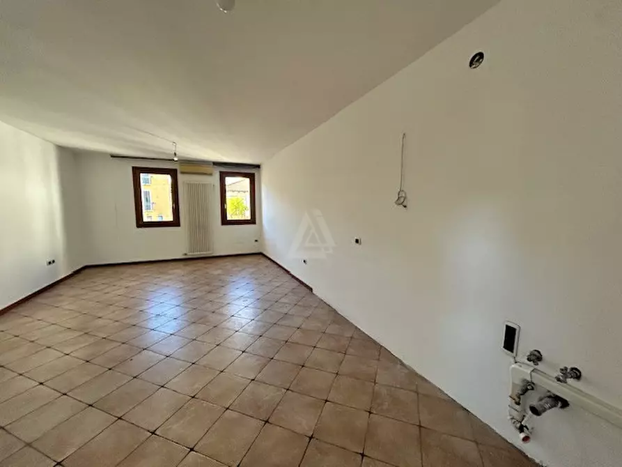 Immagine 9 di Appartamento in vendita  in Borgo Pieve a Castelfranco Veneto