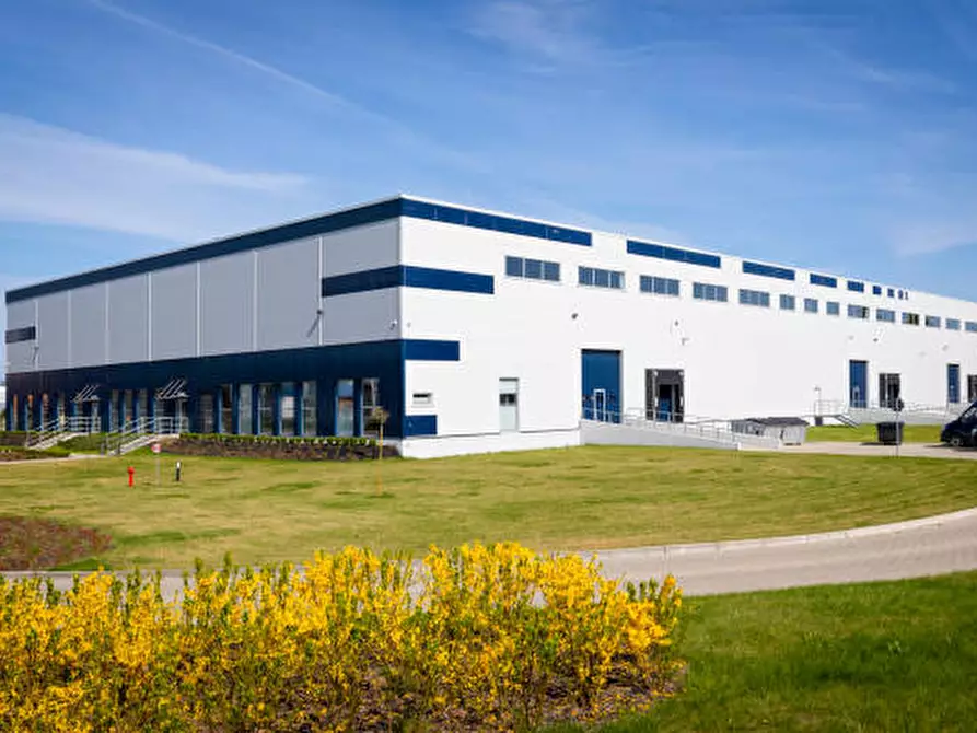 Immagine 1 di Capannone industriale in affitto  in Via lago di trasimeno a Schio