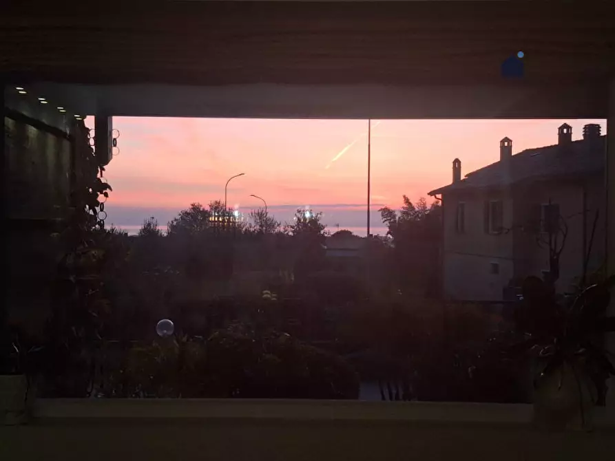 Immagine 15 di Villa in vendita  in via jacopo roveglio a Soiano Del Lago