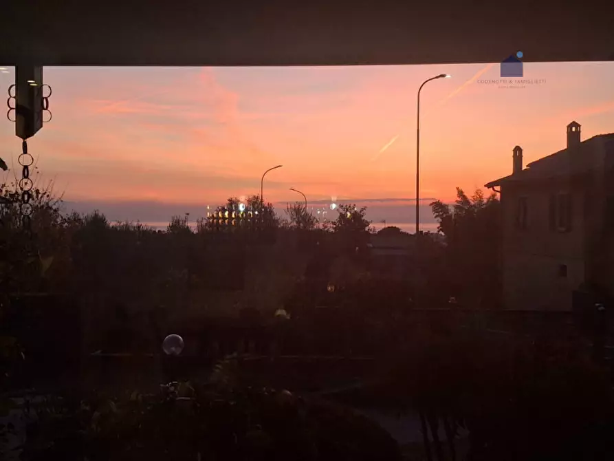 Immagine 17 di Villa in vendita  in via jacopo roveglio a Soiano Del Lago