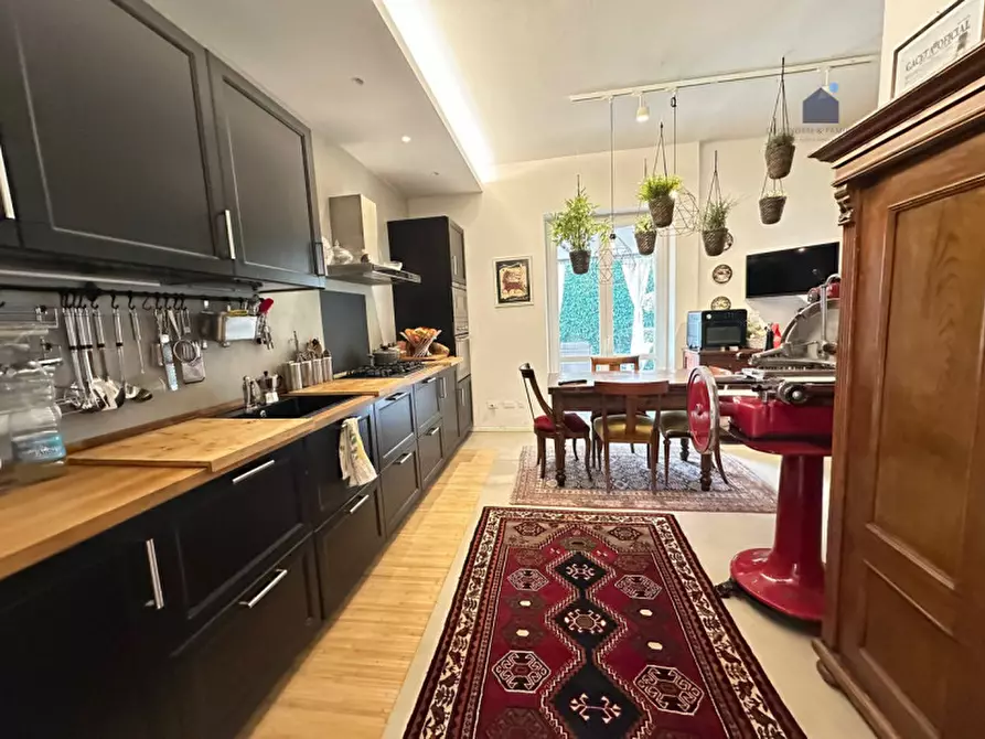 Immagine 28 di Villa in vendita  in via jacopo roveglio a Soiano Del Lago