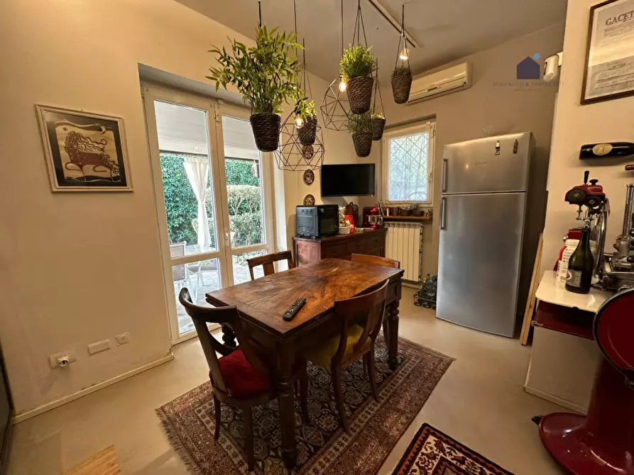 Immagine 30 di Villa in vendita  in via jacopo roveglio a Soiano Del Lago