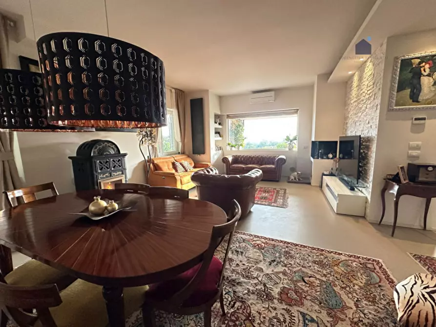 Immagine 34 di Villa in vendita  in via jacopo roveglio a Soiano Del Lago