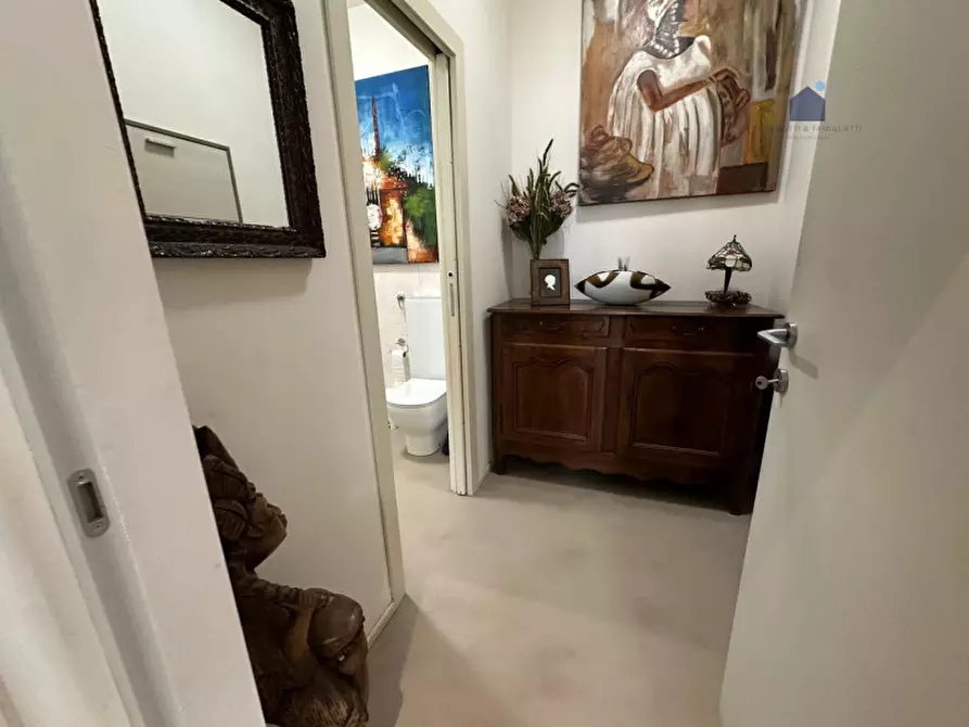 Immagine 39 di Villa in vendita  in via jacopo roveglio a Soiano Del Lago