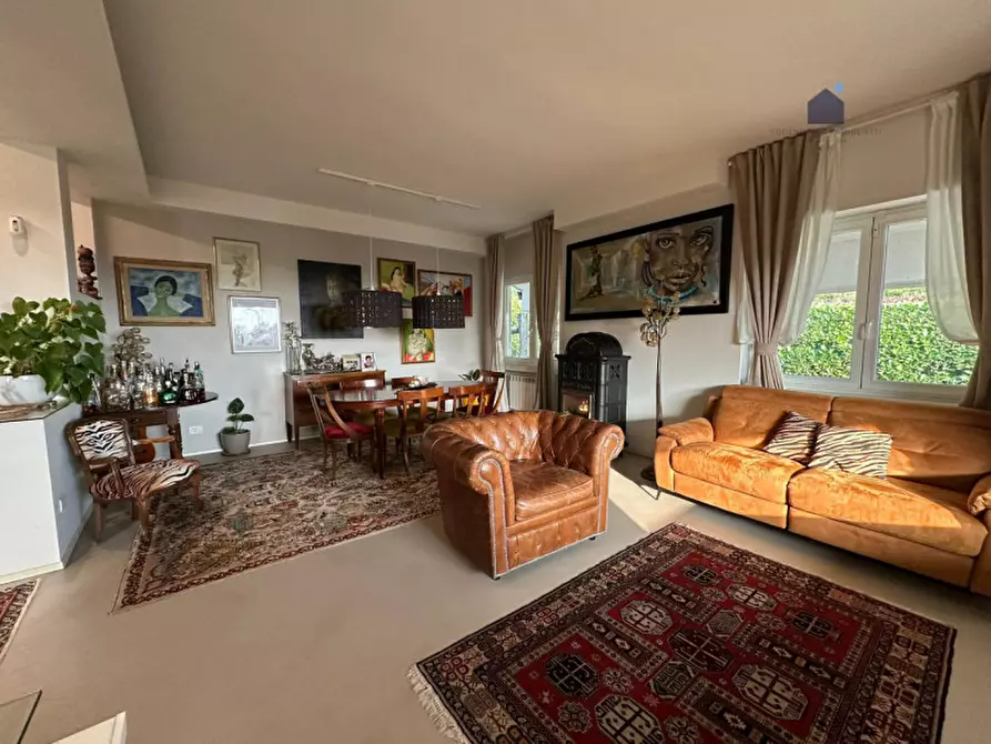 Immagine 47 di Villa in vendita  in via jacopo roveglio a Soiano Del Lago