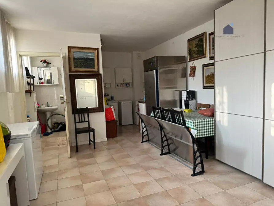 Immagine 72 di Villa in vendita  in via jacopo roveglio a Soiano Del Lago