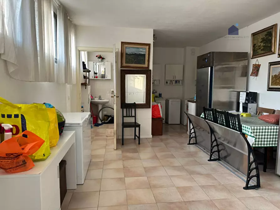 Immagine 73 di Villa in vendita  in via jacopo roveglio a Soiano Del Lago