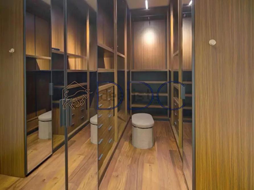 Immagine 20 di Appartamento in vendita  in Via Giuseppe Luigi Lagrange 24 a Torino