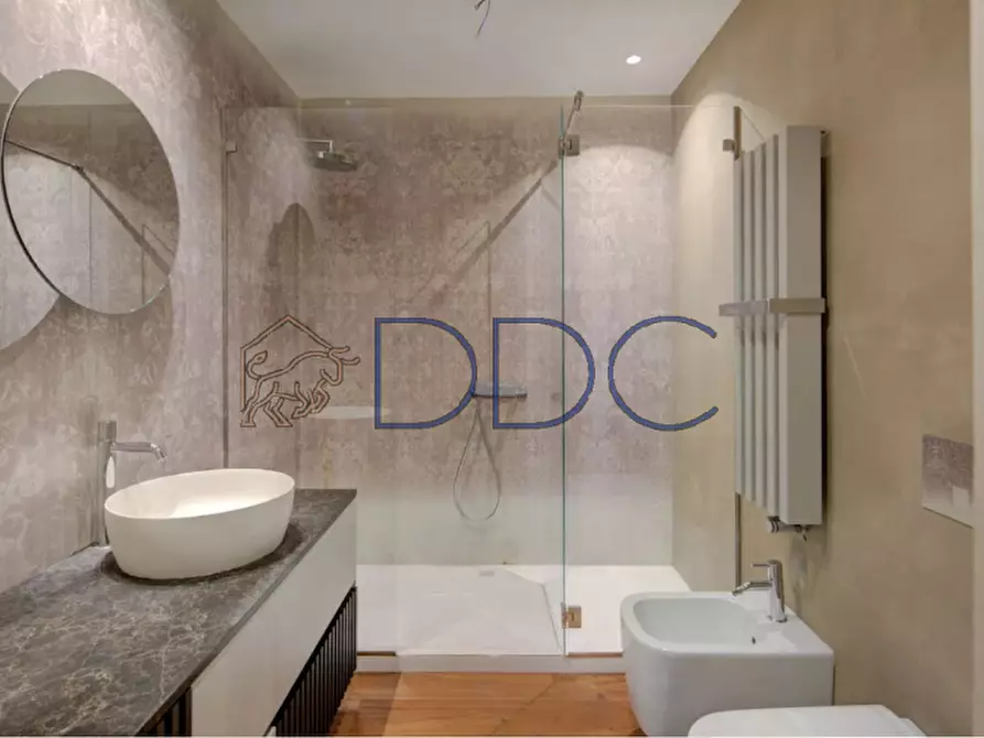 Immagine 32 di Appartamento in vendita  in Via Giuseppe Luigi Lagrange 24 a Torino