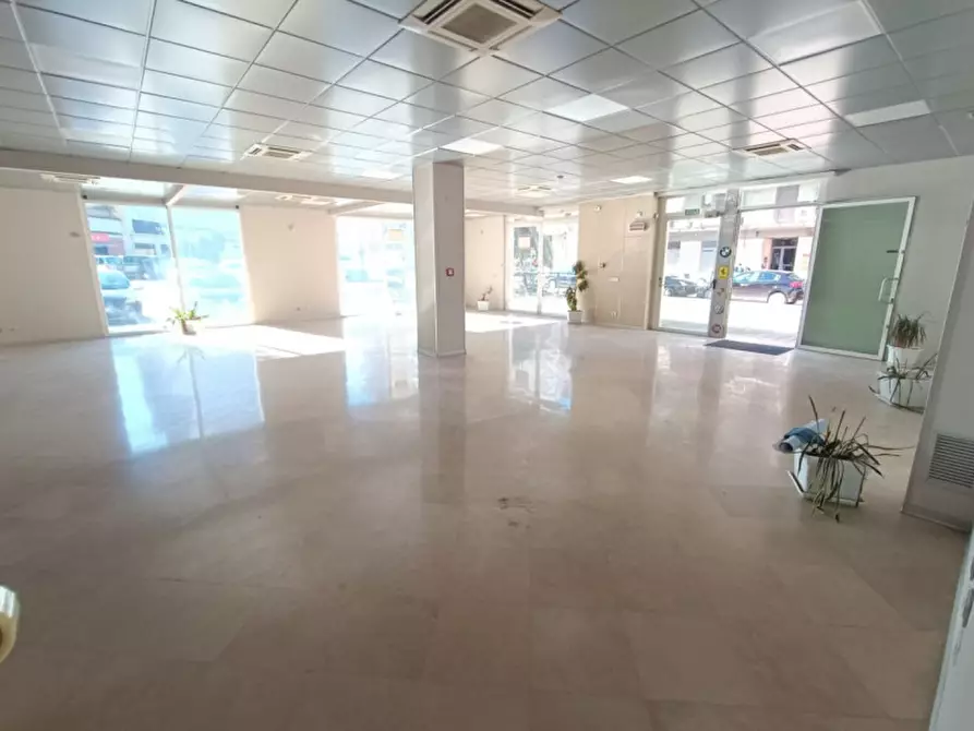Immagine 6 di Negozio in affitto  in VIA BARLETTA, 135 a Andria
