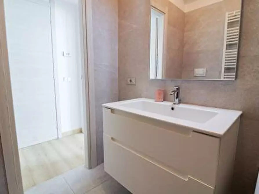 Immagine 7 di Appartamento in vendita  in Via Brembo 5 a Milano