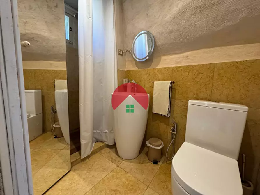 Immagine 8 di Bed & Breakfast in vendita  in via san vito a Matera