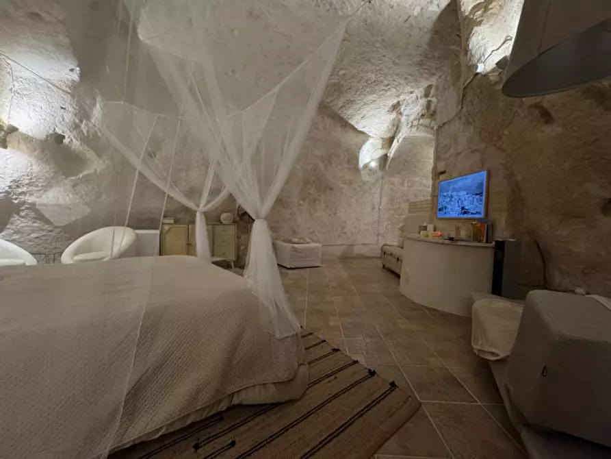 Immagine 10 di Bed & Breakfast in vendita  a Matera