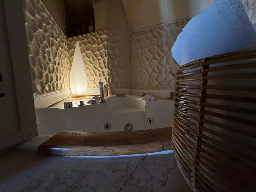 Immagine 20 di Bed & Breakfast in vendita  a Matera