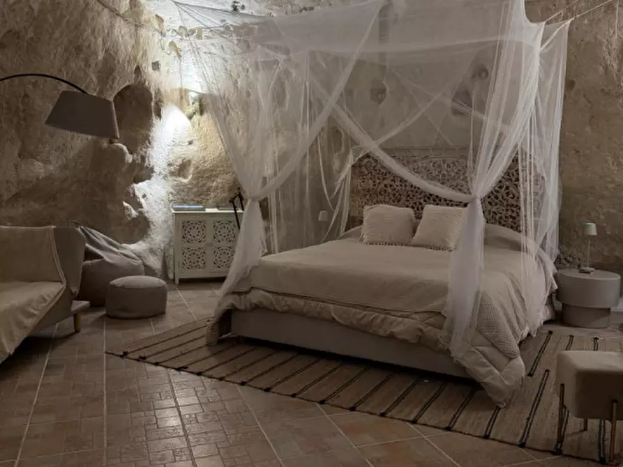 Immagine 25 di Bed & Breakfast in vendita  a Matera