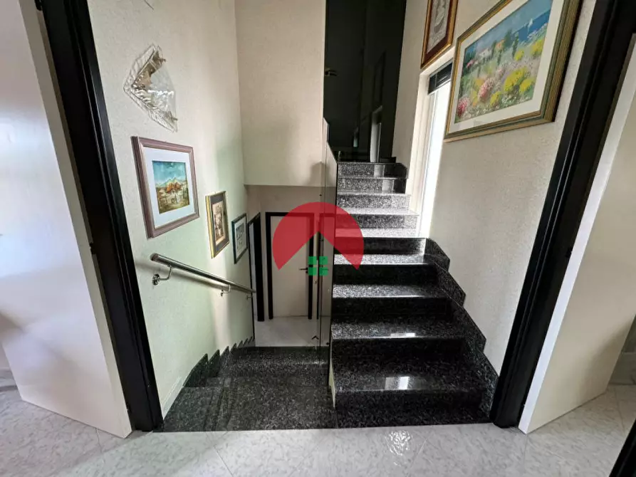 Immagine 15 di Villetta a schiera in vendita  a Matera