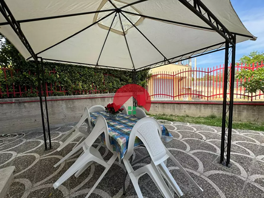 Immagine 28 di Villetta a schiera in vendita  a Matera