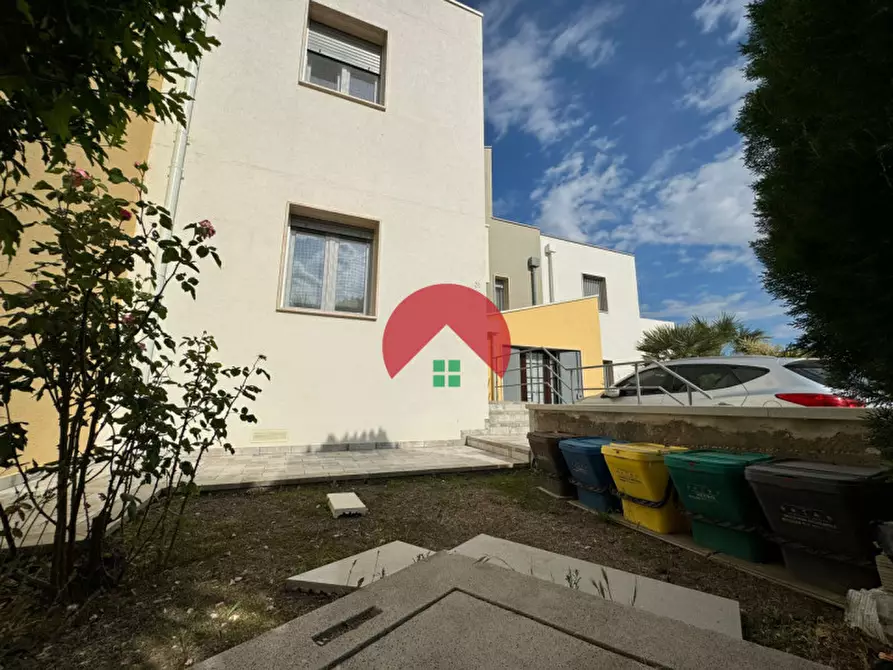 Immagine 35 di Villetta a schiera in vendita  a Matera