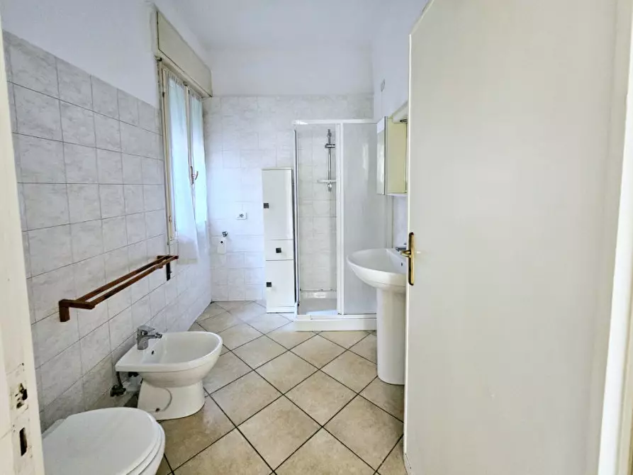 Immagine 5 di Appartamento in affitto  in Via Principe Umberto a Este