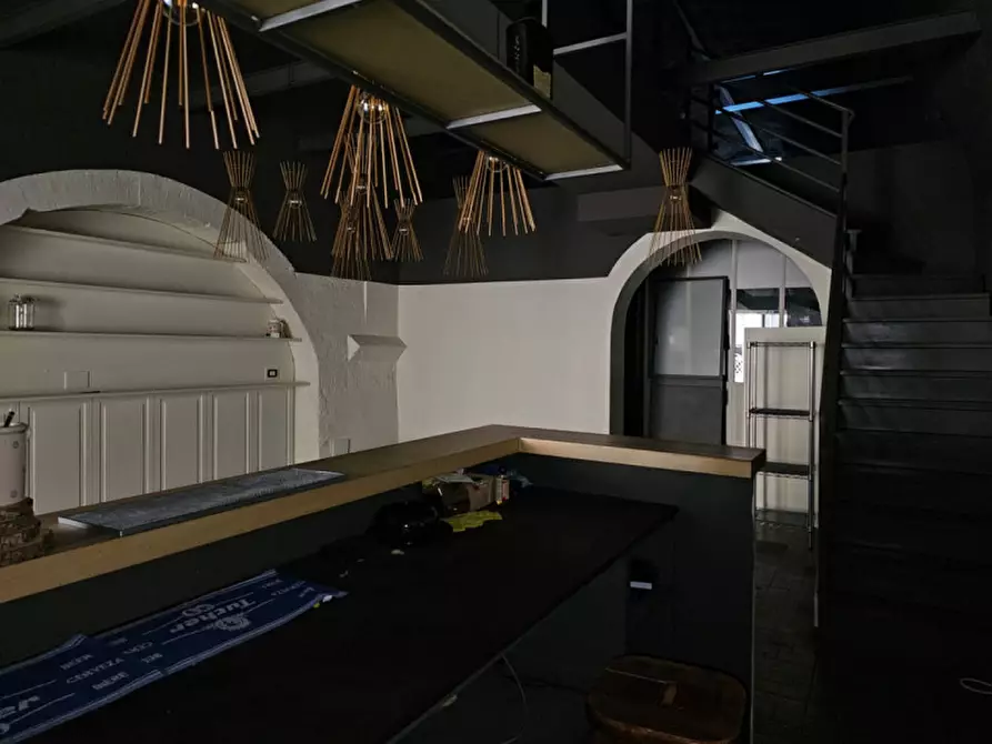 Immagine 8 di Attività commerciale in affitto  a Matera