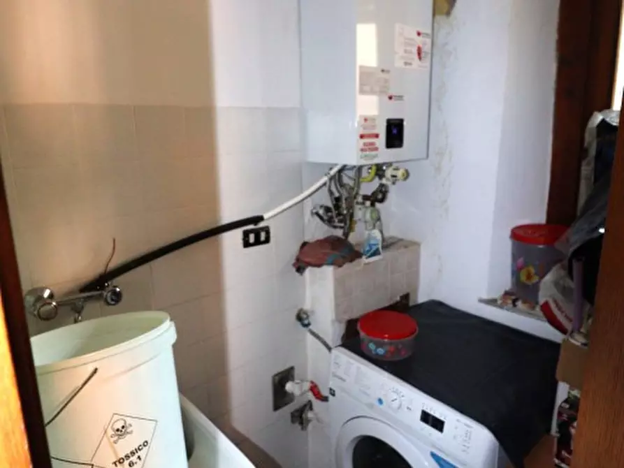 Immagine 5 di Appartamento in vendita  in via Roma a Montevarchi