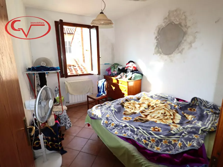 Immagine 6 di Appartamento in vendita  in via Roma a Montevarchi