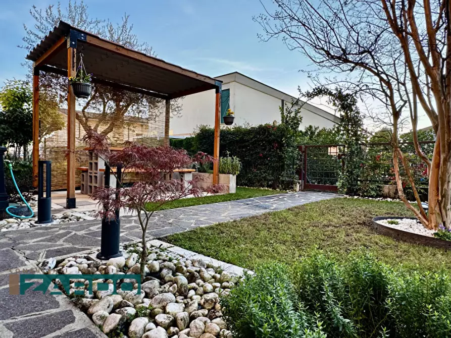 Immagine 2 di Appartamento in vendita  a Rossano Veneto