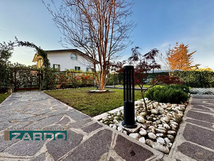 Immagine 13 di Appartamento in vendita  a Rossano Veneto