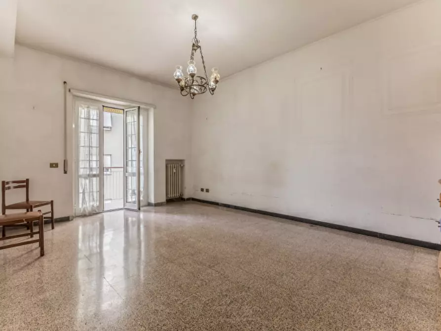 Immagine 2 di Appartamento in vendita  in Via Edoardo Jenner a Roma