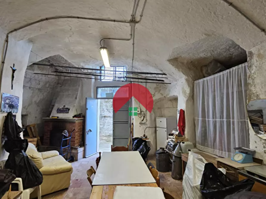 Immagine 7 di Magazzino in vendita  a Matera