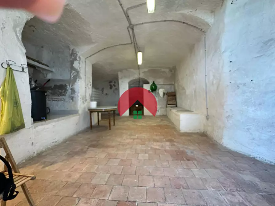 Immagine 26 di Magazzino in vendita  a Matera
