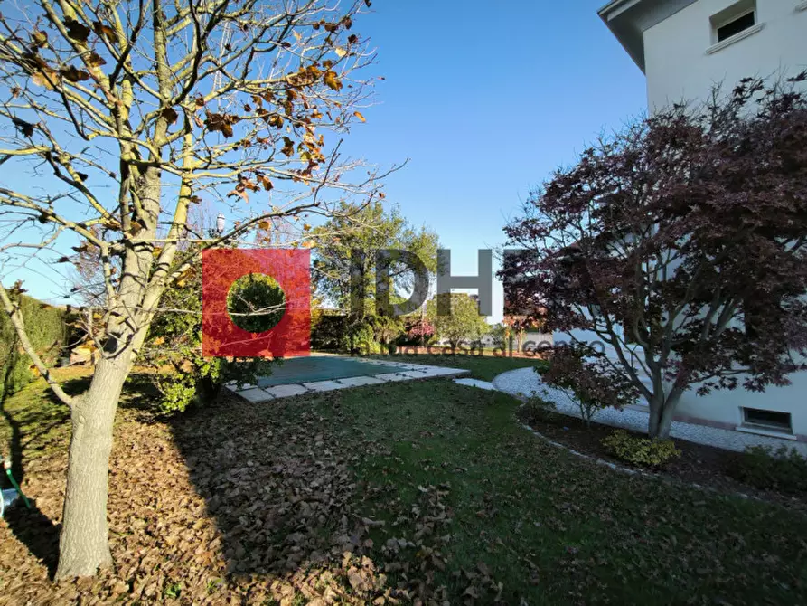 Immagine 31 di Villa in vendita  a Caorle