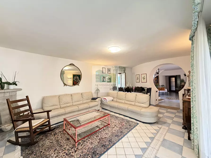 Immagine 3 di Villa in vendita  in Via Francesco Calise Operaio Foriano a Forio