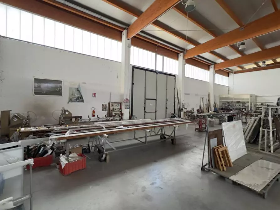 Immagine 10 di Capannone industriale in vendita  in SP19, 74014 Laterza TA, Italia a Laterza