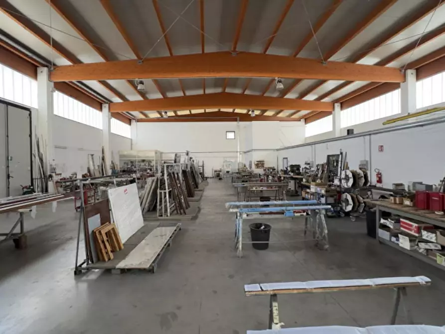 Immagine 11 di Capannone industriale in vendita  in SP19, 74014 Laterza TA, Italia a Laterza