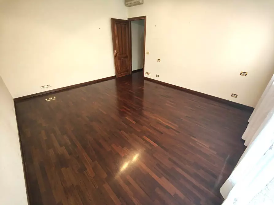 Immagine 16 di Villa in vendita  a Padova