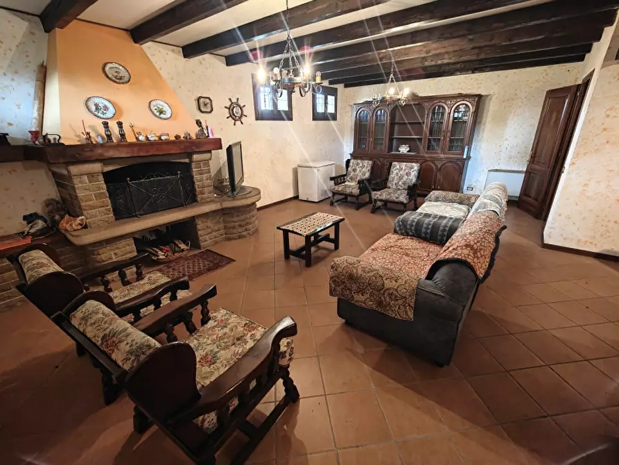 Immagine 28 di Villa in vendita  a Padova